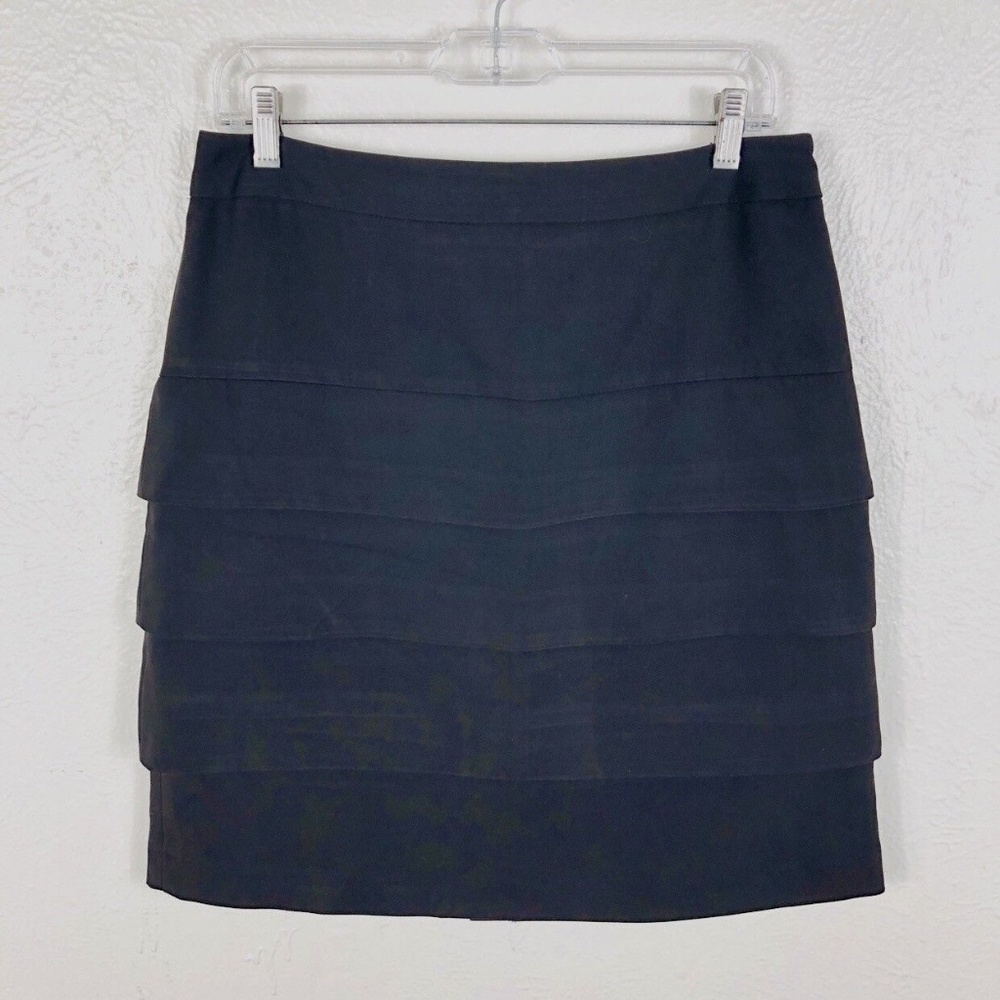 Worthington Size 8 Skirt Black Tiered Knee Length